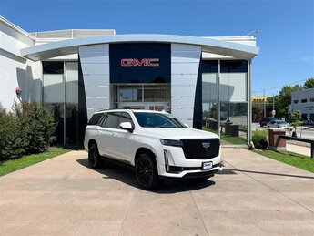2022 Crystal White Tricoat Cadillac Escalade Sport Platinum Automatic SUV 4 Door 6.2L V8 Engine 4X4