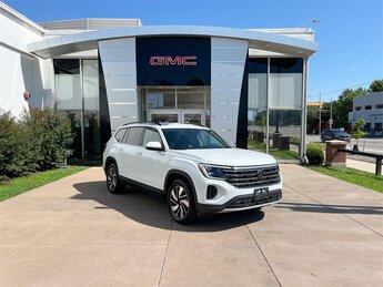 2024 Pure White Volkswagen Atlas 2.0T SE w/Technology Automatic 2.0L TSI Engine SUV