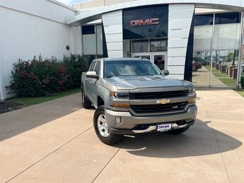 2017 Chevrolet Silverado 1500 LT EcoTec3 5.3L V8 Engine 4 Door Truck 4X4
