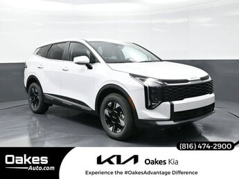 2026 Glacial White Pearl Kia Sportage LX I4 Engine AWD SUV 4 Door Automatic