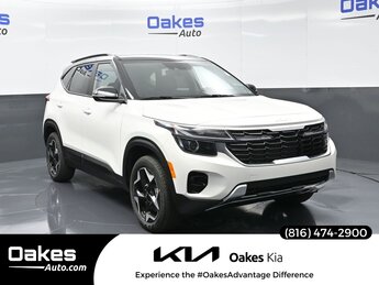 2026 Clear White/Black Roof Kia Seltos S I4 Engine 4 Door SUV