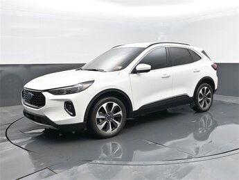 2023 Star White Metallic Tri-Coat Ford Escape Platinum 4 Door SUV AWD Automatic EcoBoost 2.0L I4 GTDi DOHC Turbocharged VCT Engine
