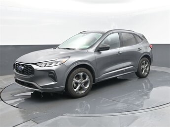 2023 Carbonized Gray Metallic Ford Escape ST-Line 1.5L EcoBoost Engine SUV AWD 4 Door