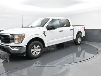 2022 White Ford F-150 XLT 4 Door Automatic 4X4