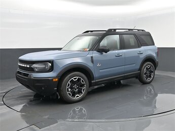 2025 Azure Gray Metallic Tri-Coat Ford Bronco Sport Outer Banks SUV 4 Door 4X4
