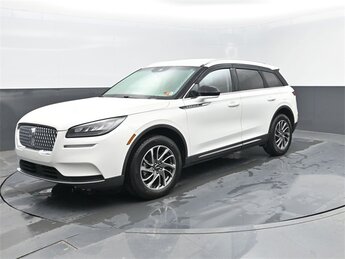 2022 Pristine White Metallic Tri-Coat Lincoln Corsair Standard 4 Door Automatic 2.0L I4 Engine SUV AWD