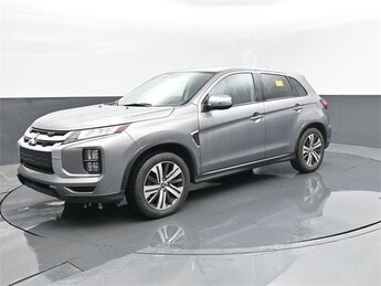 2020 Mercury Gray Metallic Mitsubishi Outlander Sport 2.0 SE 4 Door SUV 4X4 Automatic (CVT) 2.0L I4 SMPI DOHC 16V LEV3-ULEV70 148hp Engine