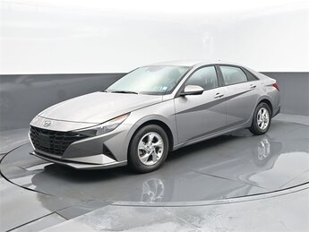 2023 Hyundai Elantra SE Car 4 Door I4 Engine FWD