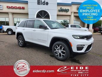2025 Bright White Clearcoat Jeep Grand Cherokee Limited Automatic 4X4 SUV
