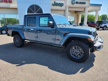 2025 Jeep Gladiator Sport S Automatic 3.6L V6 24V VVT Engine 4X4
