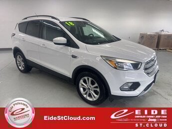 2018 Oxford White Ford Escape SE SUV 4X4 Automatic 4 Door EcoBoost 2.0L I4 GTDi DOHC Turbocharged VCT Engine
