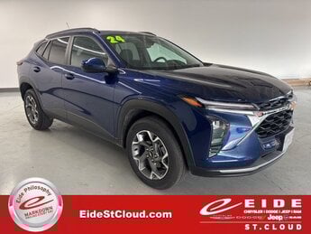 2024 Blue Glow Metallic Chevrolet Trax LT Automatic 4 Door FWD