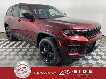 2025 Velvet Red Pearlcoat Jeep Grand Cherokee Limited 4 Door SUV Automatic