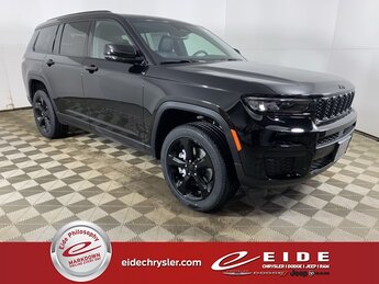 2025 Diamond Black Crystal Pearlcoat Jeep Grand Cherokee L Laredo Altitude X 4 Door 3.6L V6 24V VVT Engine Automatic