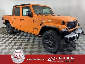 2025 Jeep Gladiator Sport S 4 Door 4X4 Truck 3.6L V6 24V VVT Engine Automatic