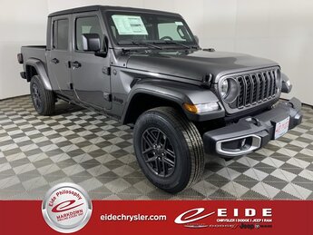 2025 Jeep Gladiator Sport S 4X4 3.6L V6 24V VVT Engine Automatic Truck
