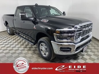 2025 Diamond Black Crystal Pearlcoat Ram 2500 Tradesman 4 Door Truck 6.7L I6 Engine