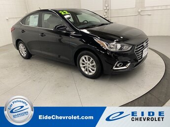 2022 Absolute Black Pearl Hyundai Accent SEL 4 Door 1.6L I4 PDI DOHC 16V LEV3-ULEV125 120hp Engine FWD Car