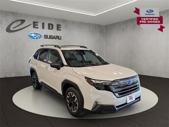 2025 Crystal White Pearl Subaru Forester Premium AWD SUV 2.5L 4-Cylinder DOHC 16V Engine