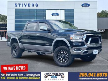 2019 Diamond Black Crystal Pearlcoat Ram 1500 Laramie 4X4 Truck HEMI 5.7L V8 Multi Displacement VVT Engine 4 Door Automatic