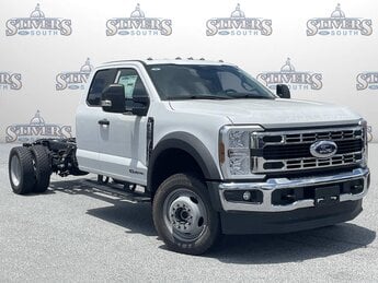 2024 Oxford White Ford Super Duty F-550 DRW XL 4 Door Power Stroke 6.7L V8 DI 32V OHV Turbodiesel Engine Automatic 4X4