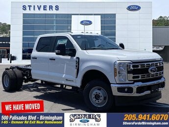 2025 Ford Super Duty F-350 DRW XL Power Stroke 6.7L V8 DI 32V OHV Turbodiesel Engine Automatic 4X4 4 Door Truck