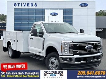 2025 Oxford White Ford Super Duty F-350 DRW XL Truck 4X4 Automatic 2 Door