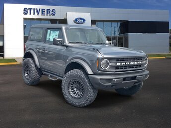 2025 Gray Metallic Ford Bronco Base SUV 2.3L EcoBoost I-4 Engine Automatic 4X4 2 Door