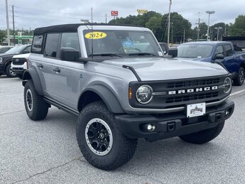 2024 Iconic Silver Metallic Ford Bronco Black Diamond 4 Door 2.7L EcoBoost V6 Engine 4X4