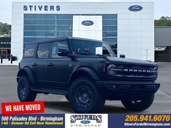 2025 Shadow Black Ford Bronco Outer Banks Automatic 4X4 2.7L EcoBoost V6 Engine