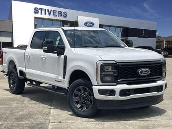 2024 Oxford White Ford Super Duty F-250 SRW Lariat Automatic Power Stroke 6.7L V8 DI 32V OHV Turbodiesel Engine Truck 4 Door 4X4