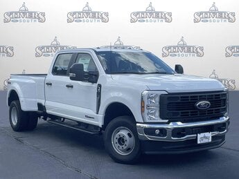 2025 Oxford White Ford Super Duty F-350 DRW XL 4 Door Truck Automatic