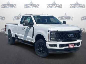 2025 Ford Super Duty F-350 SRW XL 4X4 4 Door Truck 7.3L V8 PFI SOHC 16V Federal 405hp Engine Automatic