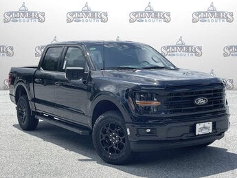 2025 Black Metallic Ford F-150 XLT 4X4 4 Door Automatic
