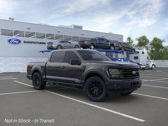 2025 Ford F-150 XLT 4 Door Automatic 4X4 Truck 3.5L PowerBoost Full-Hybrid V6 Engine