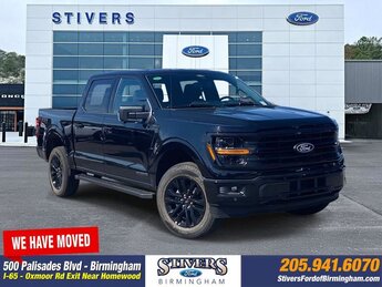 2025 Agate Black Metallic Ford F-150 XLT 4 Door 3.5L PowerBoost Full-Hybrid V6 Engine Automatic