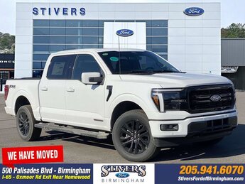 2025 Oxford White Ford F-150 Lariat 3.5L PowerBoost Full-Hybrid V6 Engine Automatic Truck 4 Door 4X4
