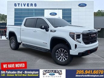2023 Summit White GMC Sierra 1500 AT4 Truck 3.0L I6 Engine 4X4