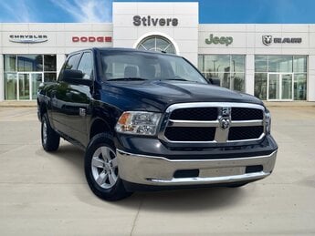 2020 Diamond Black Crystal Pearlcoat Ram 1500 Classic Tradesman Automatic Truck 3.6L V6 24V VVT Engine