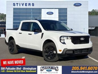 2025 Oxford White Ford Maverick XLT EcoBoost 2.0L I4 GTDi DOHC Turbocharged VCT Engine AWD Truck 4 Door Automatic