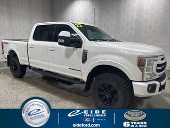 2022 Star White Metallic Tri-Coat Ford Super Duty F-250 SRW Lariat 4X4 Automatic 4 Door Power Stroke 6.7L V8 DI 32V OHV Turbodiesel Engine Truck