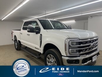 2025 Star White Metallic Tri-Coat Ford Super Duty F-250 SRW Lariat Truck 4X4 4 Door