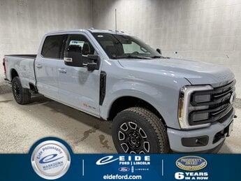 2025 Ford Super Duty F-350 SRW Platinum 4X4 4 Door 6.7L High Output Power Stroke V8 Diesel Engine Truck