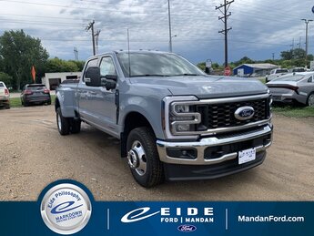 2025 Ford Super Duty F-350 DRW Lariat Automatic 4X4 6.7L High Output Power Stroke V8 Diesel Engine Truck