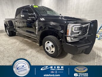 2023 Agate Black Metallic Ford Super Duty F-350 DRW Lariat Power Stroke 6.7L V8 DI 32V OHV Turbodiesel Engine 4 Door 4X4 Automatic Truck