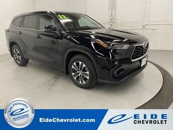 2022 Toyota Highlander XLE Automatic AWD 4 Door