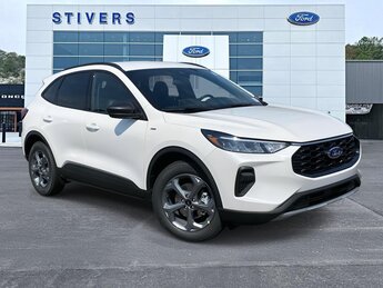 2025 Star White Metallic Tri-Coat Ford Escape ST-Line Automatic 1.5L EcoBoost Engine SUV 4 Door