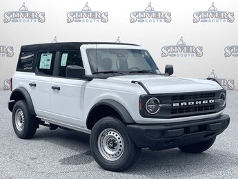 2025 Ford Bronco Base Automatic 4X4 4 Door