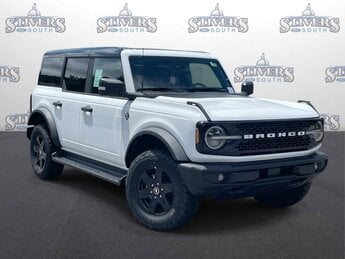 2025 Oxford White Ford Bronco Outer Banks 4 Door SUV 4X4 2.3L EcoBoost I-4 Engine