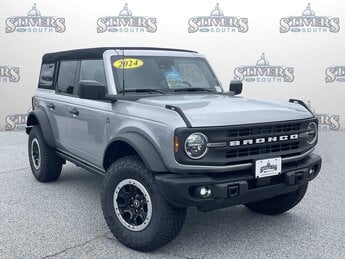 2024 Iconic Silver Metallic Ford Bronco Black Diamond 2.7L EcoBoost V6 Engine SUV 4X4